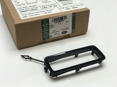 Defender Arka Tampon Çeki Demir Kapağı Sağ LR149775