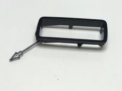 Defender Arka Tampon Çeki Demir Kapağı Sol LR149776