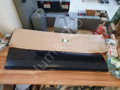 Velar Door Cover Left Front LR136958