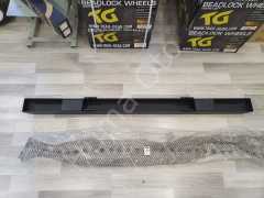 Defender Front Bumper LR062058 71A00-78001-AA