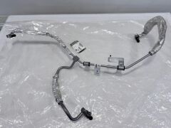 LR066524 LR036063 Turbo Yağ Besleme Borusu 4.4 V8 Dizel