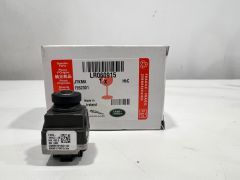 LR060915 T4N3099 Tampon ve Geri Görüş Kamerası