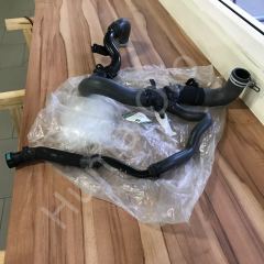 Range Rover Sport 3.6 V8 Lower Hose PCH503270