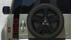 LR174447 Yeni Defender Yazılı 22 inch Siyah Jant LR146244