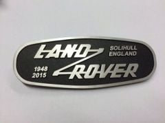Land Rover Defender Solihull England 1948-2015 Logo LR069120