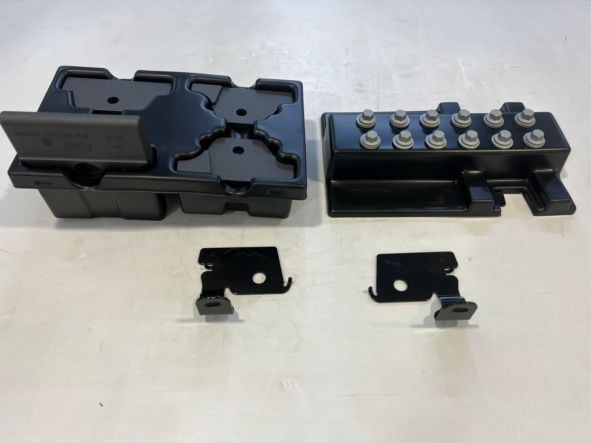 VPLKP0533 VPLKP0493 Bracket Side Step Range Rover