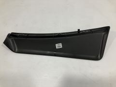 LR032205 LR029531 LR022270 Ön Tampon Alt Spoiler Sağ Freelander 2