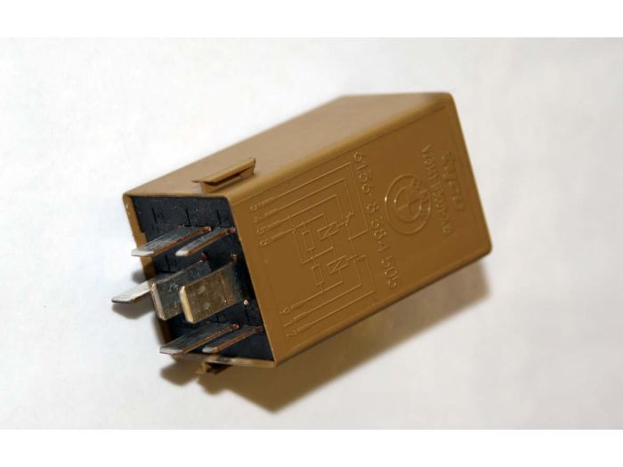 Range Rover 2002-2009 Silecek Rölesi YWB000060