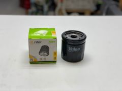 Defender Puma 2.2 Engine Oil Filter LR104384