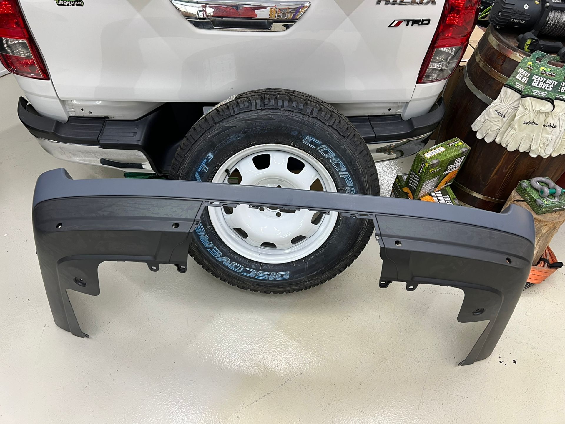 LR057290 Rear Bumper Range Rover