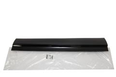 LR182899 LR139363 LR082690 Moulding Front Door RH
