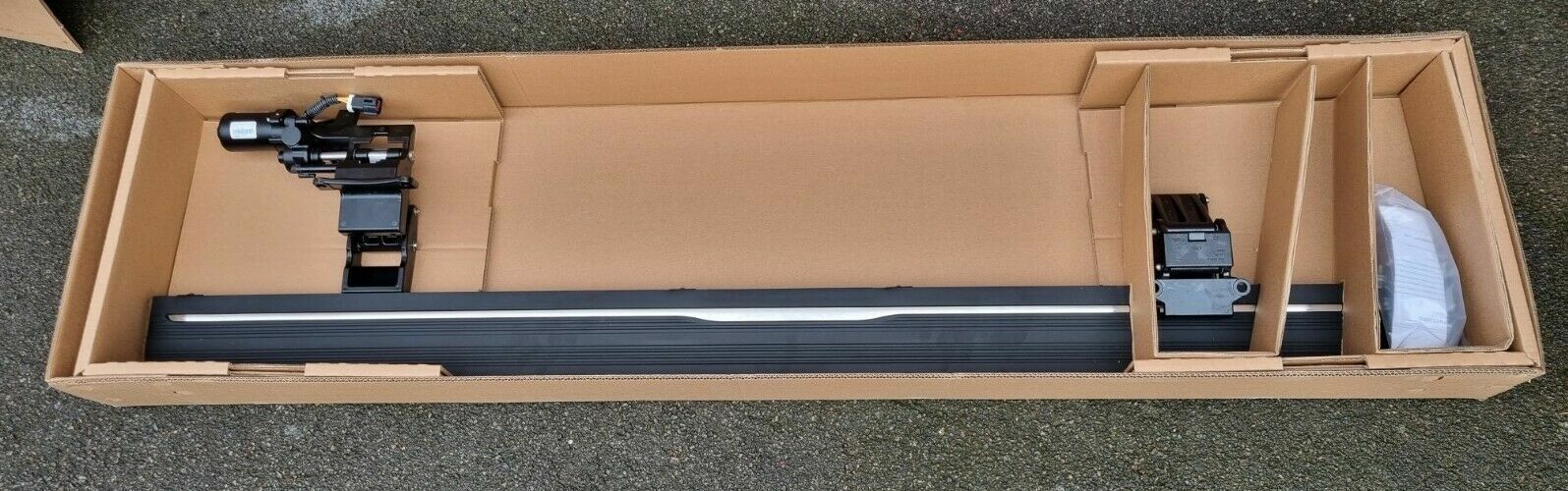 T4A12783 T4A11407 Elektrikli Basamak Sol F-PACE Jaguar