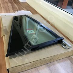 Range Rover Sport Arka Sağ Kelebek Camı CVB000864 LR044523