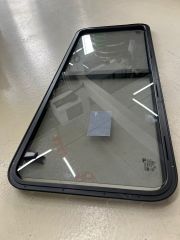 71A80-67446-AA MWC4737 MUC3765 Side Sliding Window Left Defender 110