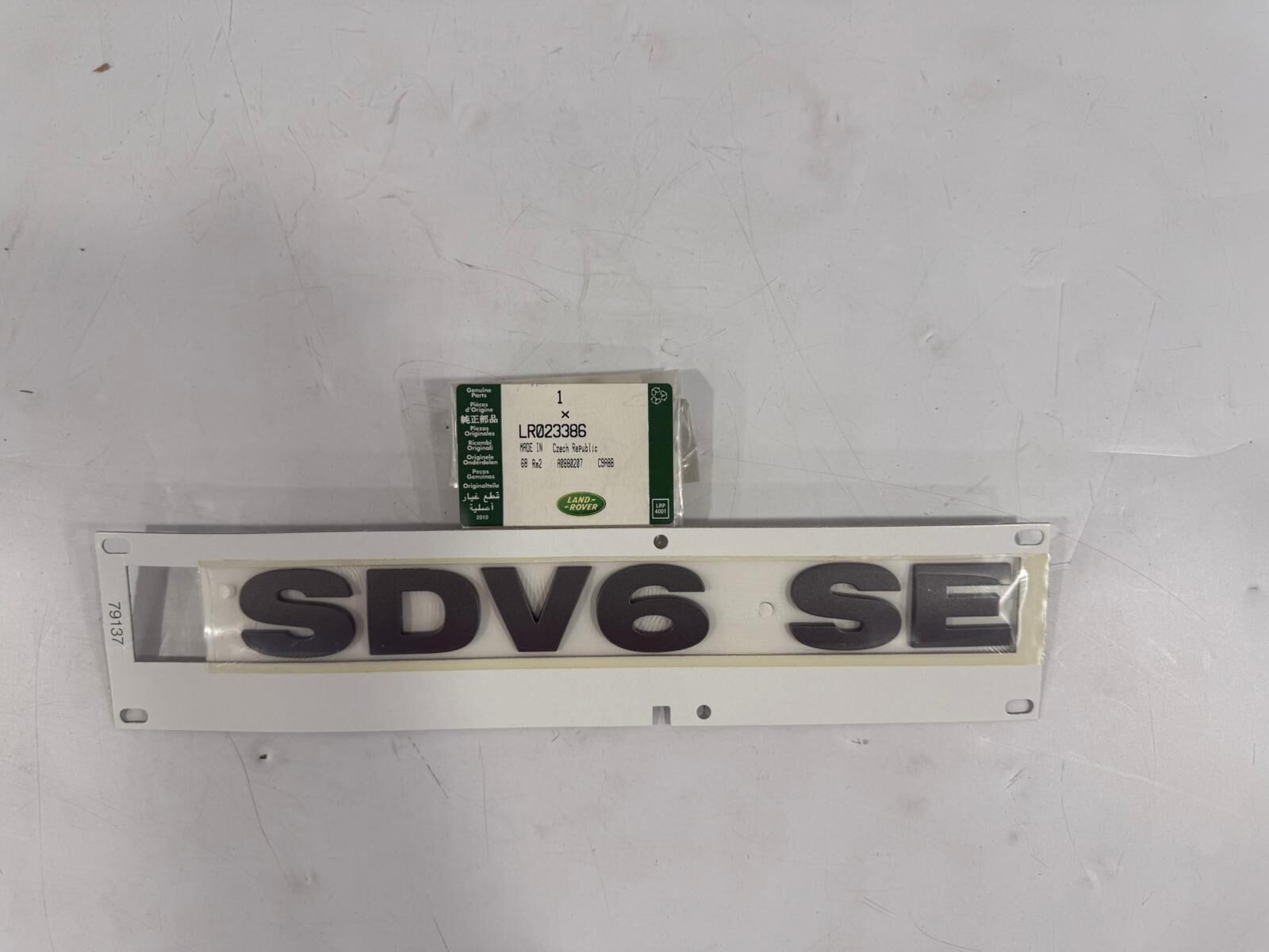 LR023386 Arka Yazı ''SDV6 SE'' Discovery 4