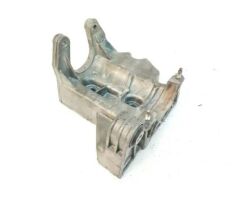 LR032360 LR031751 LR003449 Ön Aks Braketi Evoque Freelander 2