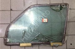 Door Glass Front Left CUB102950