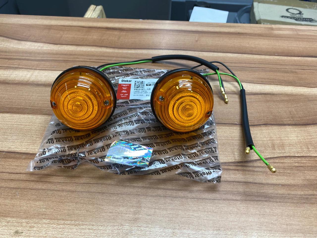 Otokar Defender Sarı Sinyal Lambası 2'li PRC5161