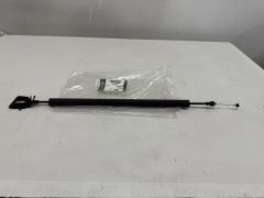 LR163871 Door Lock Cable Defender