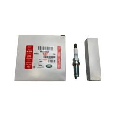 LR050998 C2Z28434 Spark Plug Range Rover Discovery Defender
