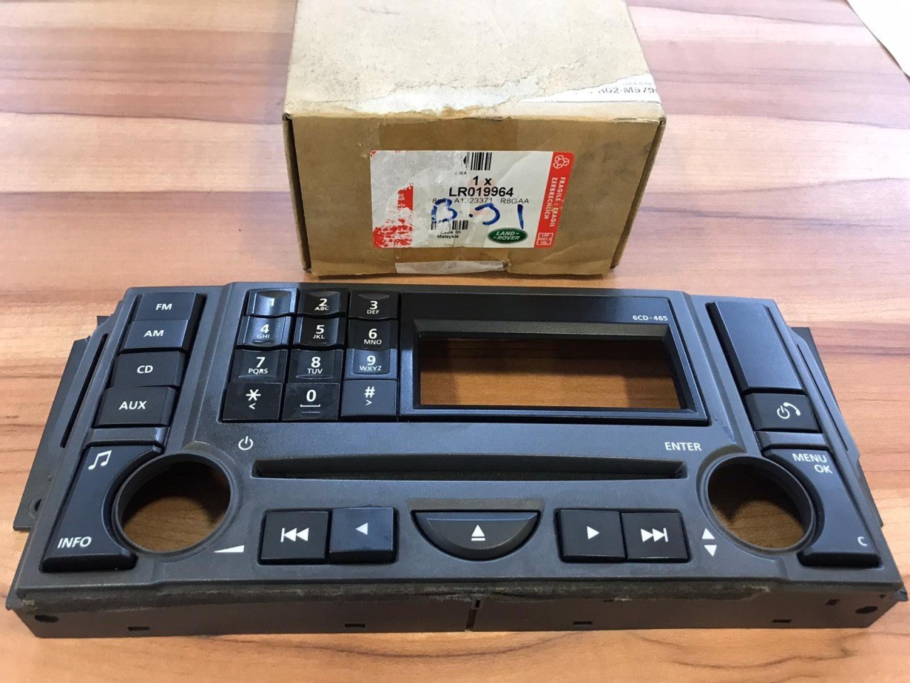 Discovery 3 Radyo Ön Panel LR019964