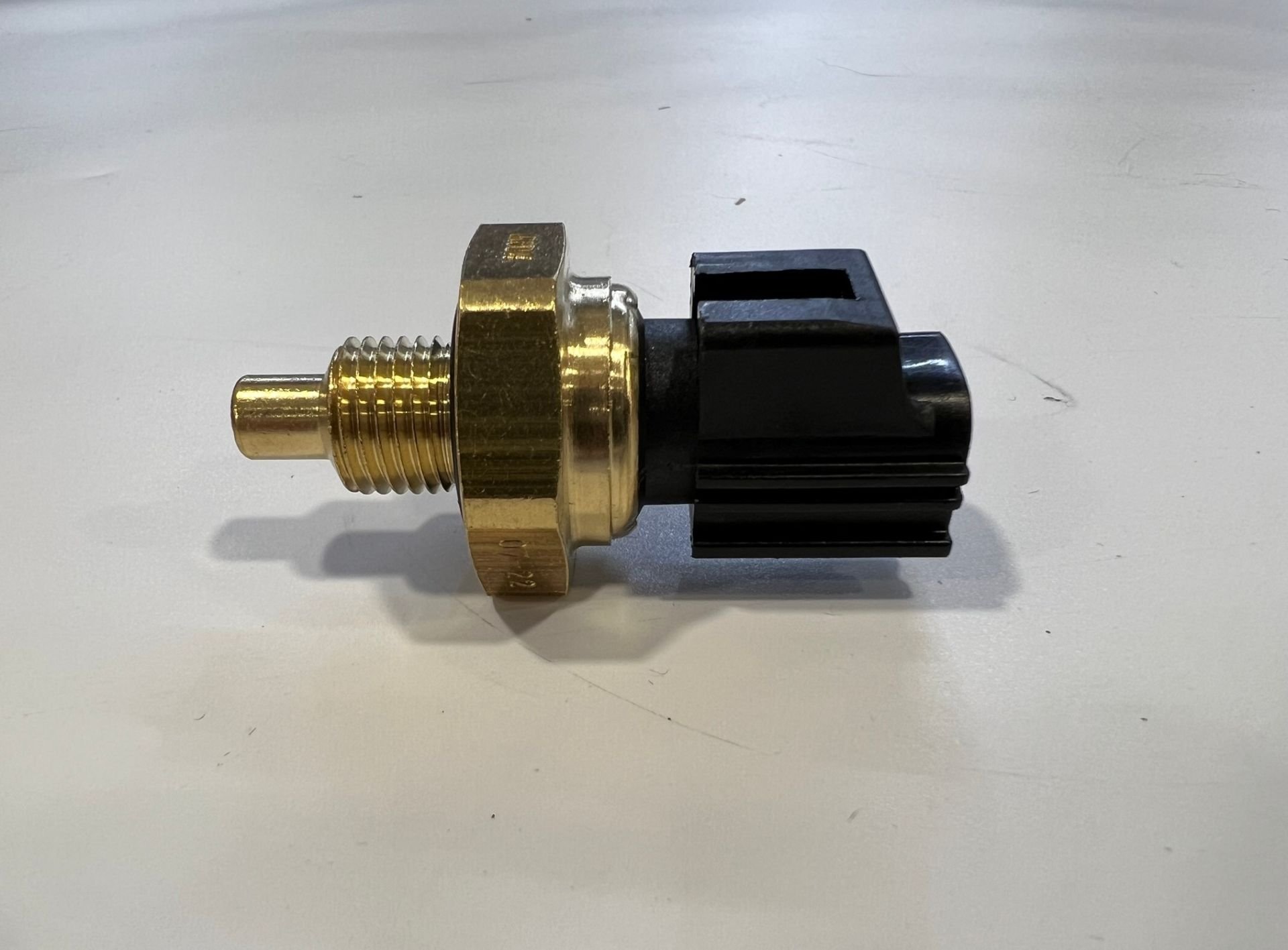 1359056 Yağ Isı Sensörü 2.7 / 3.6 Range Rover Sport Discovery