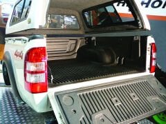 LINER019 Toyota Hilux Revo Body Cover Ironman 4x4