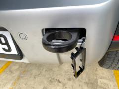 Defender Arka Tampon Çeki Demir Kapağı Sol LR149776