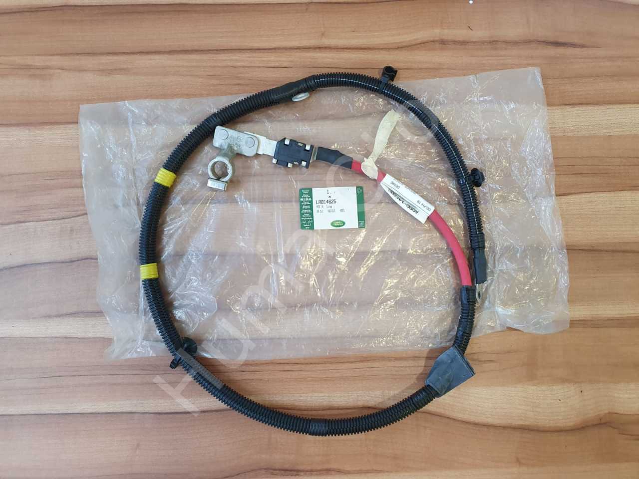 Freelander 2 Kutup Başı Kablosu LR014625