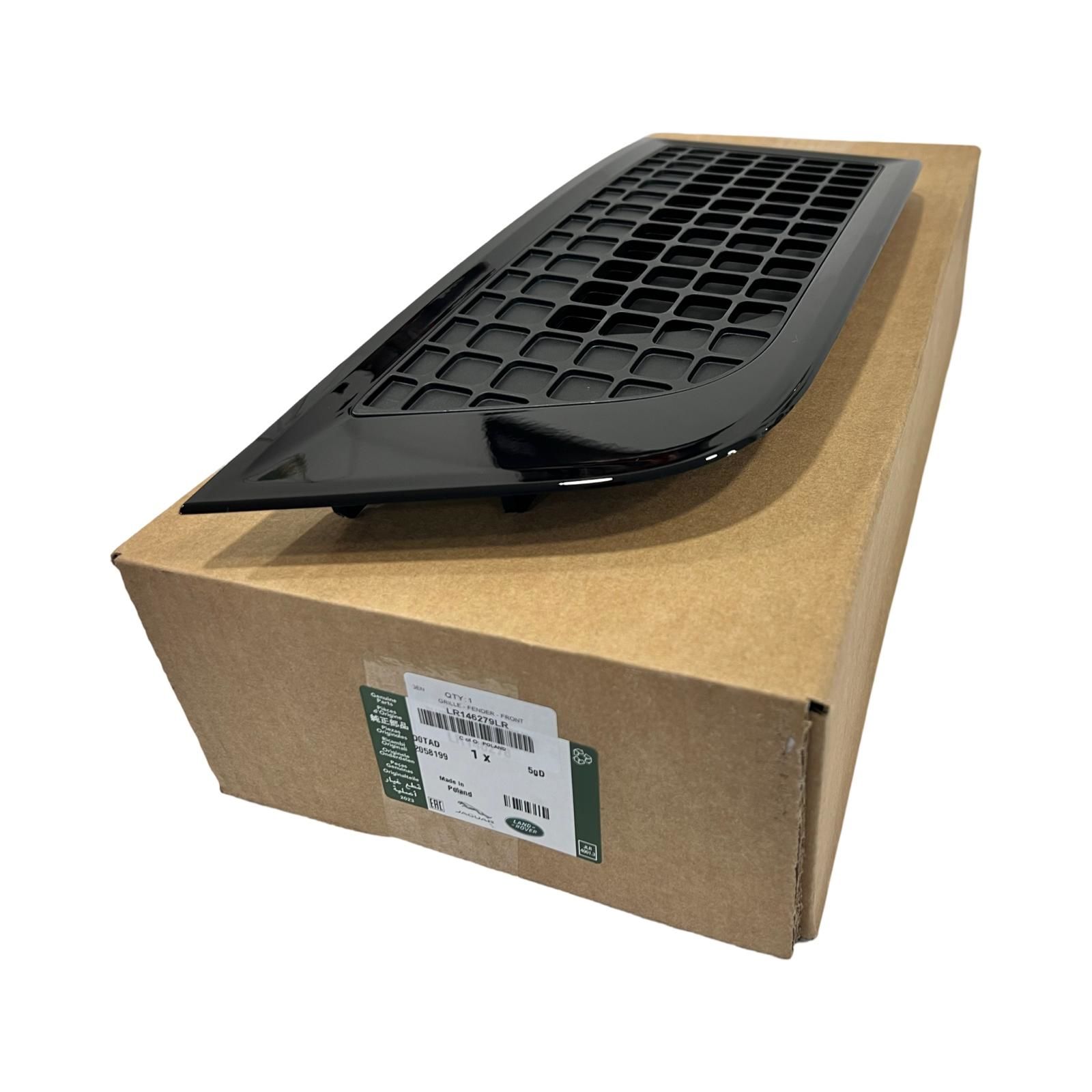 LR146279 Ön Çamurluk Izgarası Sağ Defender