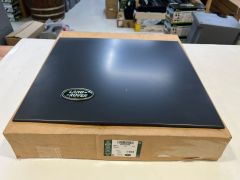 LR174346 LR132265 Trunk Side Window Outer Cover Right Defender