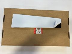 Defender B-Mast Cover Right LR130229