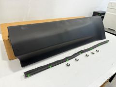 LR125991 LR044140 Rear Door Moulding RH Range Rover Sport