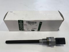 LR001368 Motor Yağ Isısı Sensörü 2.2 Dizel Evoque Freelander