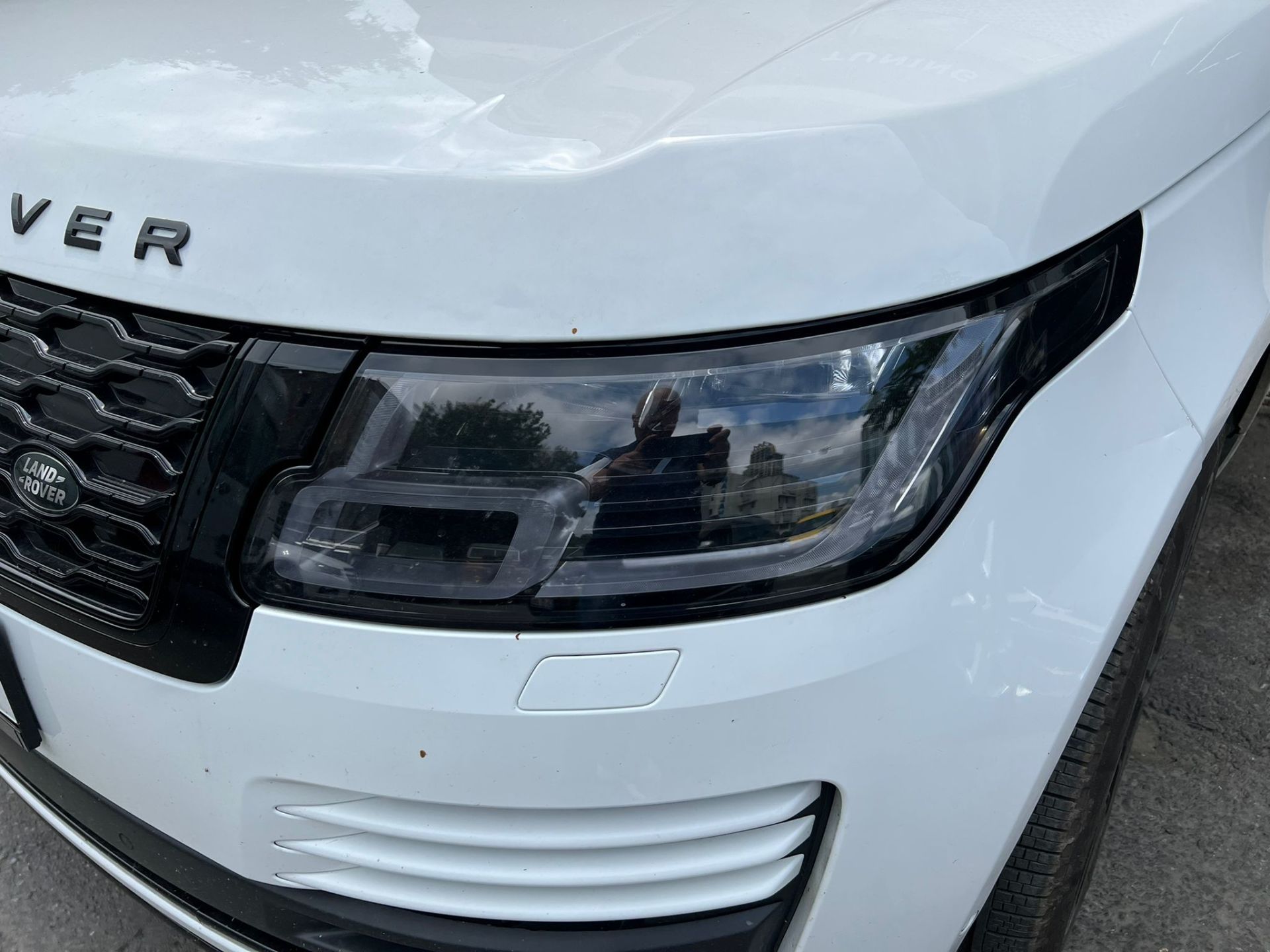LR169882 LR139376 Far Sol Range Rover