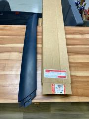 LR174350 LR161359 Ön Cam A-Direk Kaplaması Sol Yeni Defender