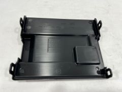 LR114225 J9C18744 Battery Holder Front