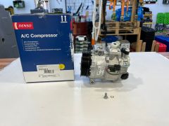 LR012593 JPB000173 Air Conditioning Compressor Denso
