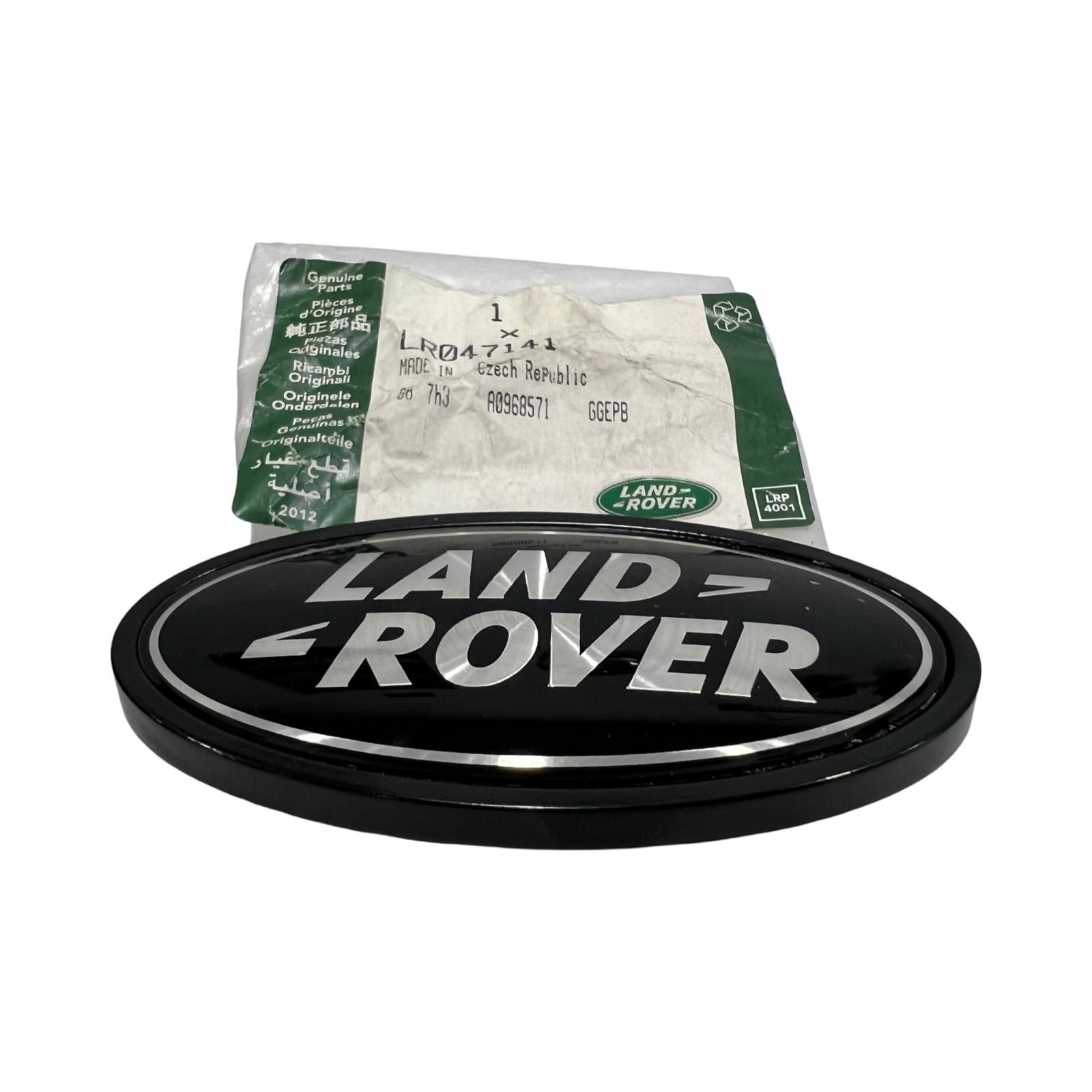 LR062123 LR053808 LR047141 LR043722 Rear Logo Black