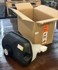 C2Z32636 C2D36878 C2Z11668 C2C39440 Radiator Water Tank