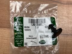 Defender Trim Clip Male LR013581