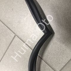 Discovery 1 2 RRC Right Front Door Seal CFE500580
