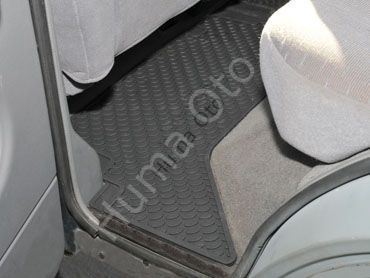 Discovery 1 Rubber Mat Rear DA4427