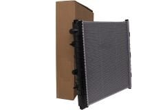 PCC106940 Radyatör NRF V8 P38 Range Rover
