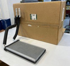 LR036364 Heater Radiator Range Rover Discovery