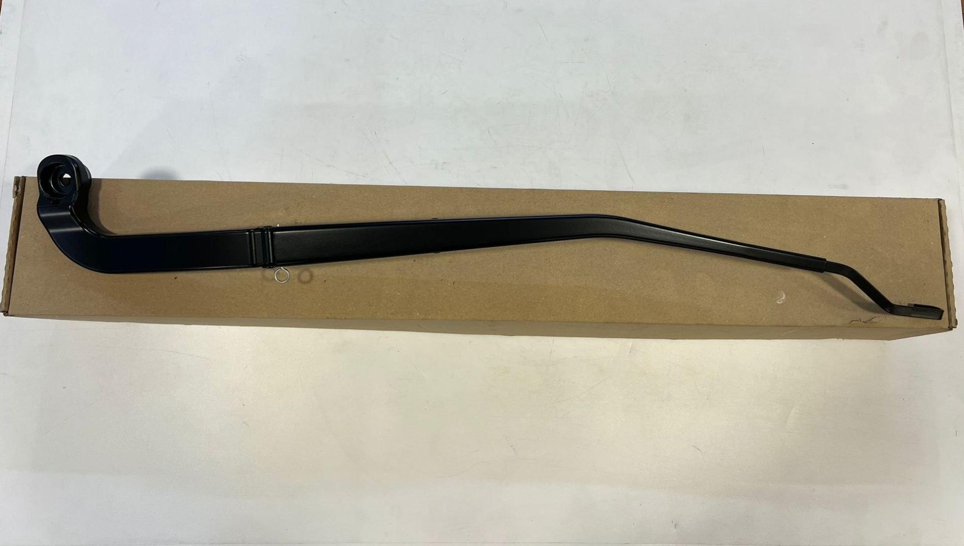 LR066988 Wiper Wiper Arm Right Range Rover