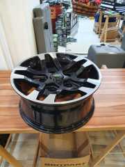 Defender Special Edition XTR1 Gloss Black 18 Alloy Wheels