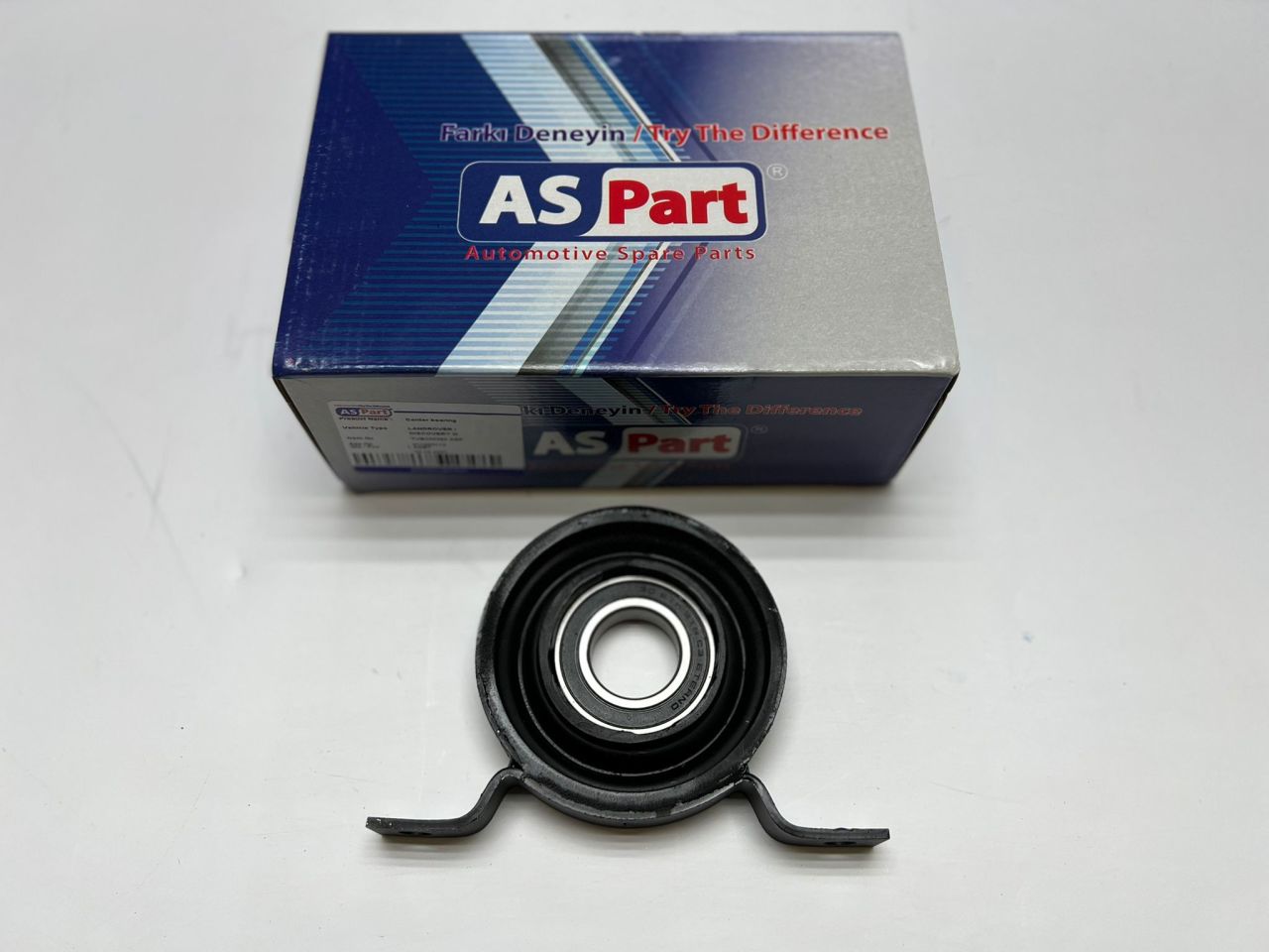 Discovery 3 4 Rear Shaft Hanger Ball LR037027