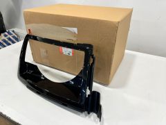 LR180930 LR146283 LR132516 Far Çerçevesi Sağ Defender