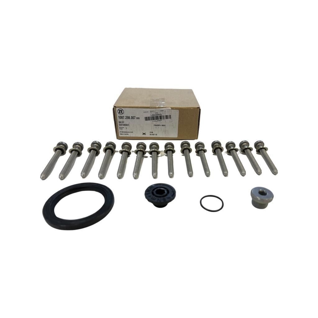 Range Rover Discovery Transmission Seal LR023290
